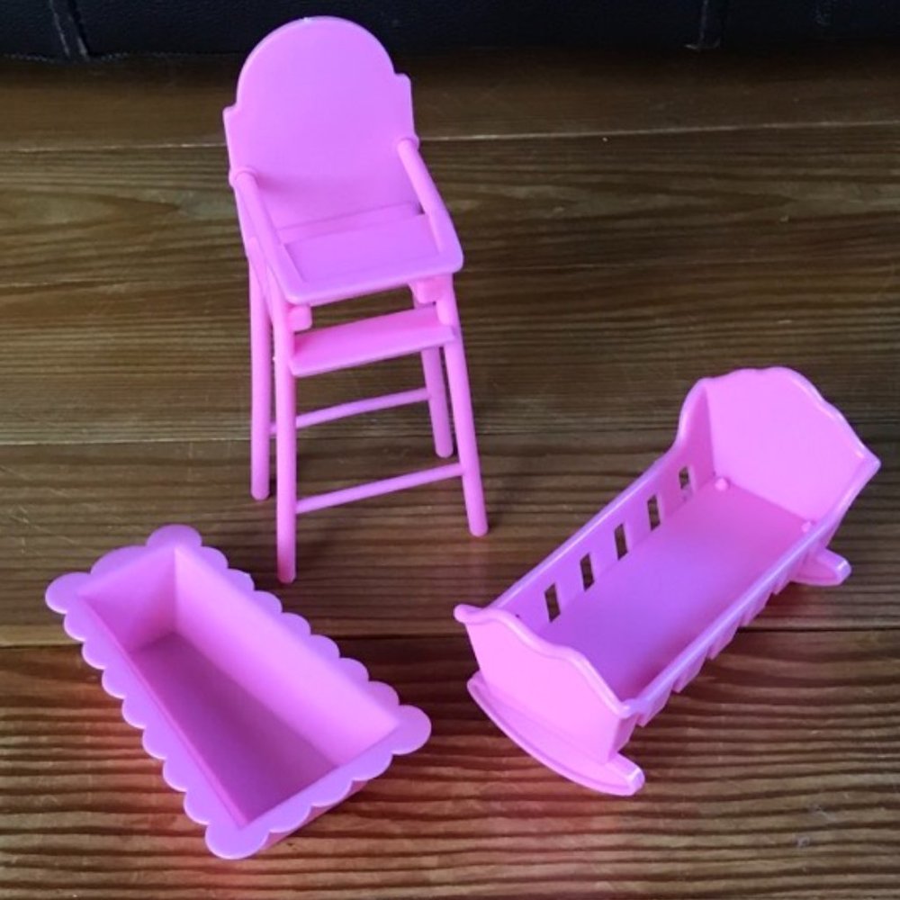 1974 Sunshine Family Pink Highchair, Bath & Cradle Toys